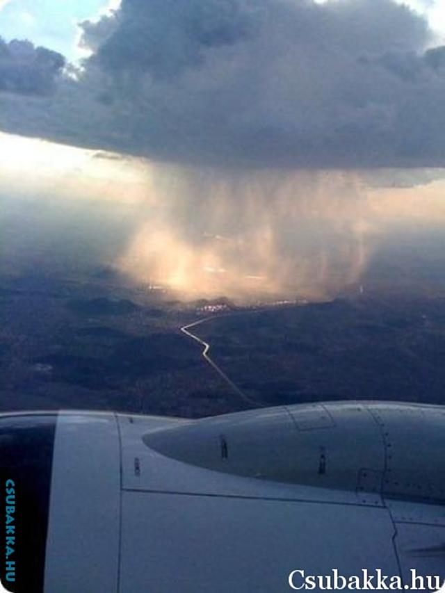 Zápor a magasból látványos repülő magas eső zápor felhő érdekes