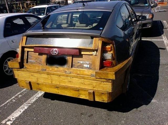 Megjavítva lökhárító fa kocsi autó elvetemült megjavítva
