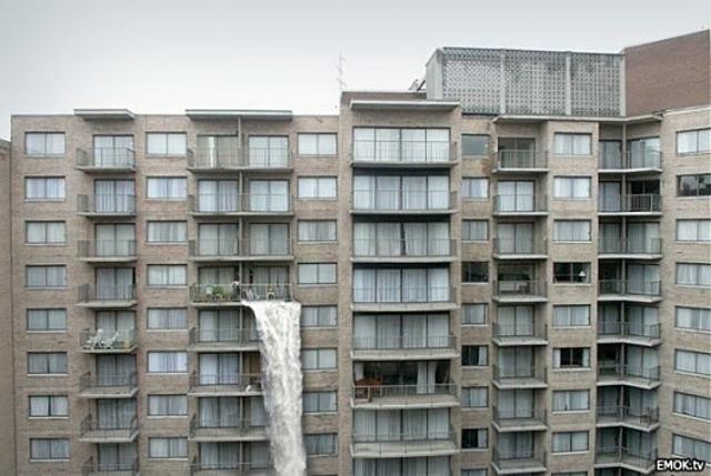 Vízesés a városban vízesés panel elvelemült erkély csőtörés panelház