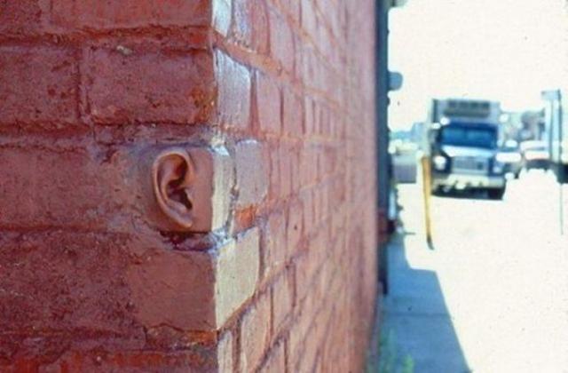 A falnak is füle van fül ötletes fal elvetemült kép