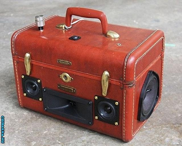 Táskarádió bőrönd hangszóró beépítve ötletes táskarádió