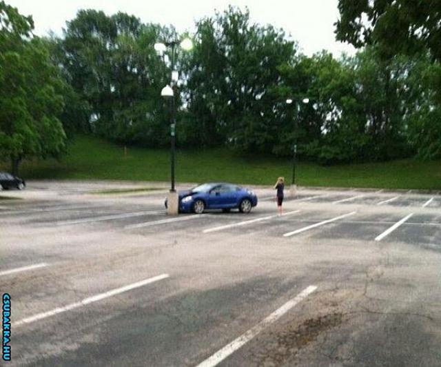 Parkolás fail Képek parkolás vicces fail