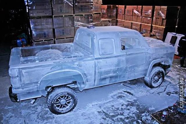 Autó jég kasztnival - Beteg! :) vicces érdekes Képek jég autó