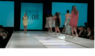 clumsy_girls_caught_in_embarrassing_gifs_14