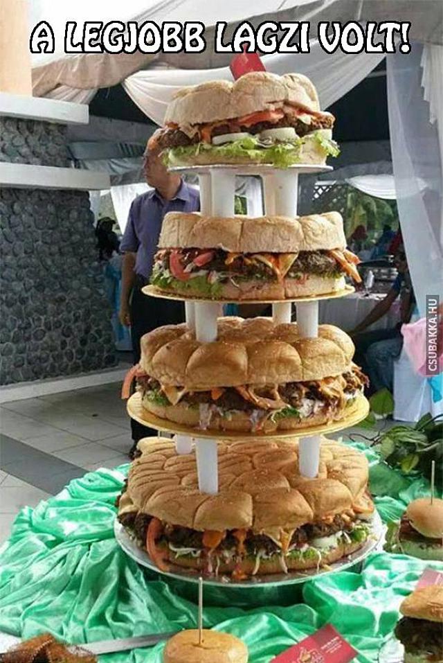 A világ legjobb esküvői tortája volt, ma is ezt emlegeti mindenki! :D Képek esküvő hamburger lagzi torta