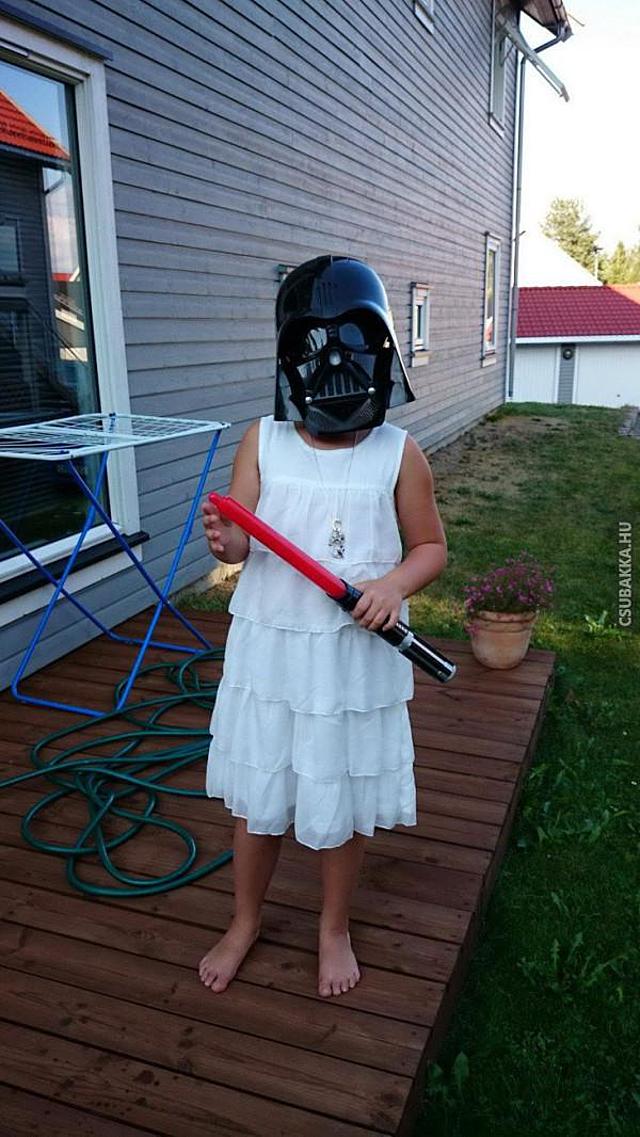 Jön az új generáció! Jó ez nekünk? Képek kislány gyerek Darth Vader