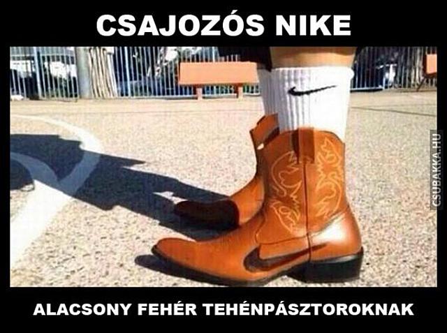 Fontos a menő cipő :) Nike western csizma Képek